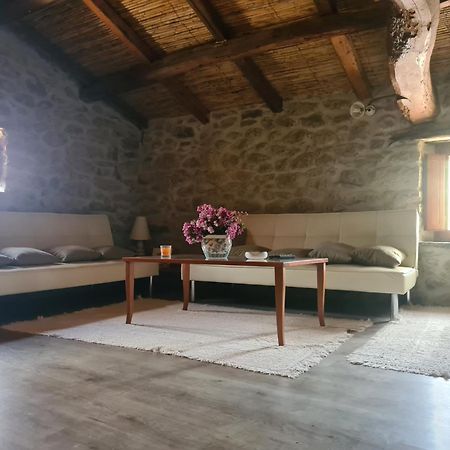 Вілла Casa Di Pietra Usellus Екстер'єр фото