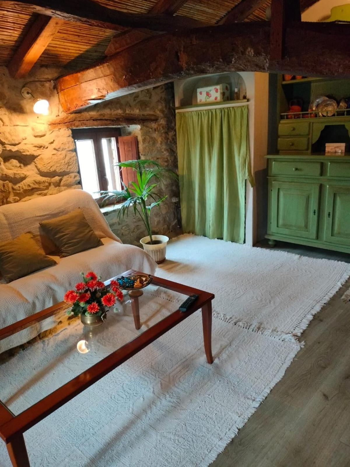 Вілла Casa Di Pietra Usellus Екстер'єр фото